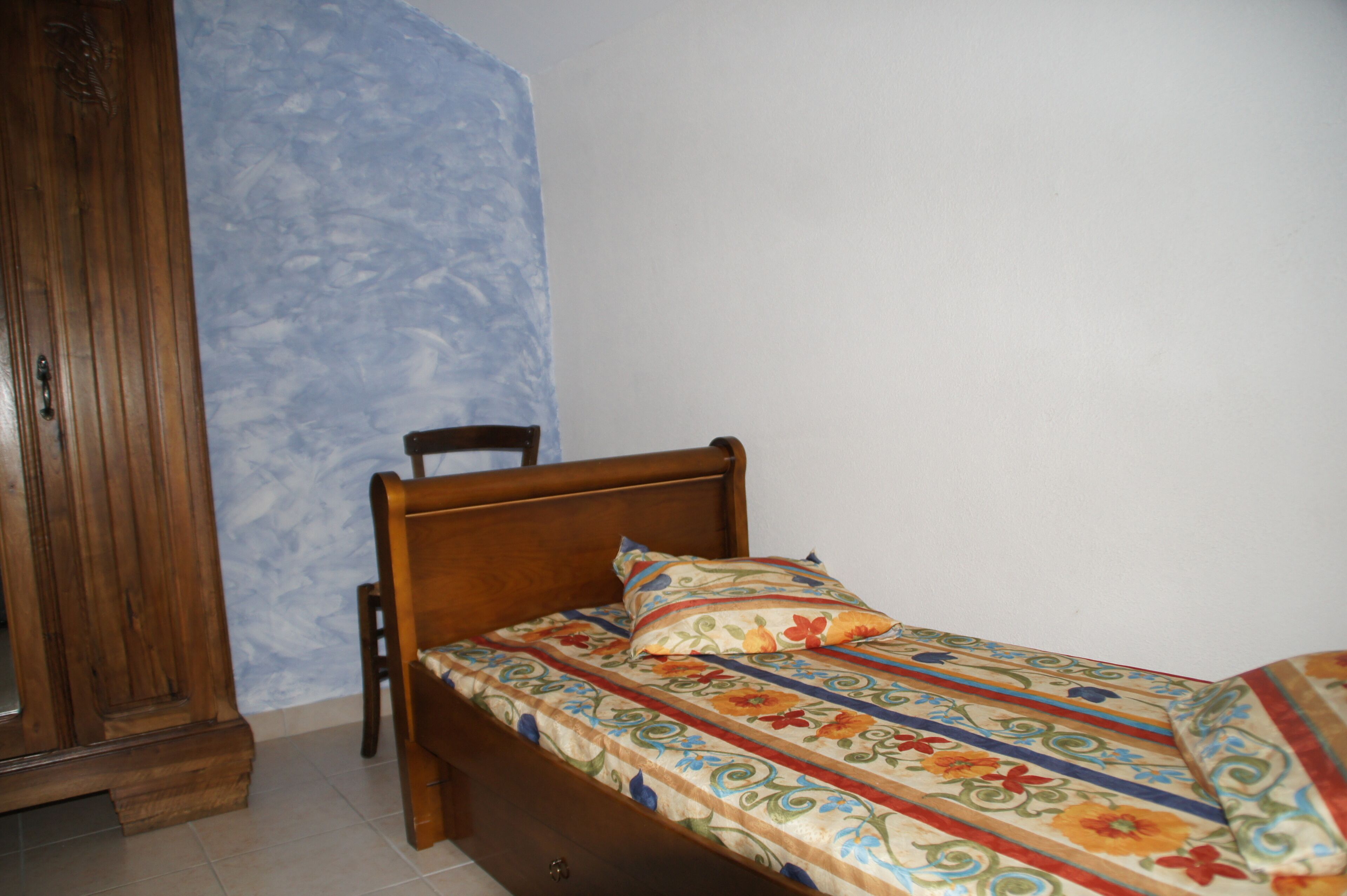2 Schlafzimmer, Bügeleisen/Bügelbrett