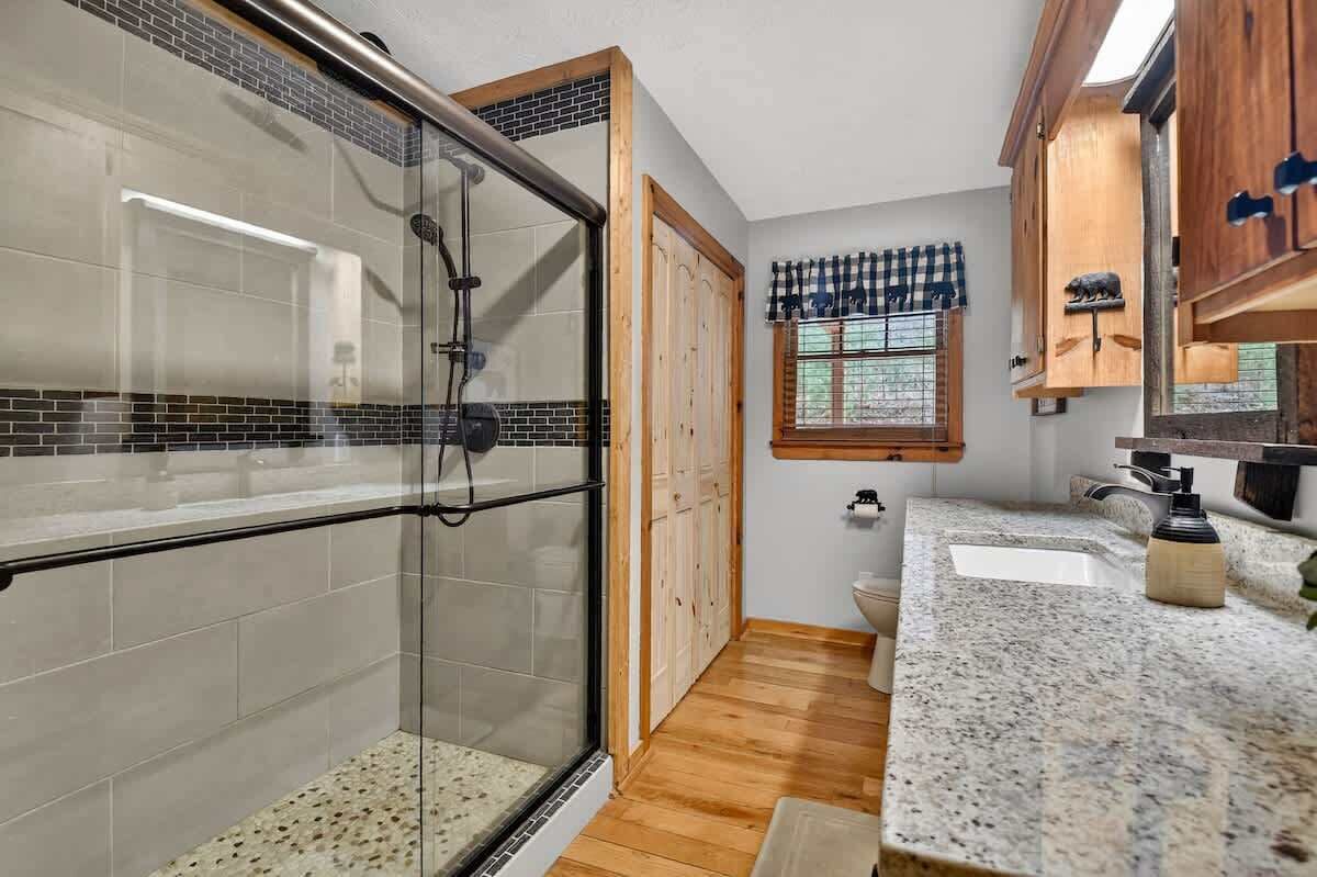 Shower, hair dryer, shampoo