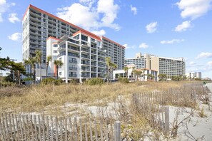 Exterior - Oceanfront Suite - Water Park/ Hot Tub/ Pools/ Lazy River (Myrtle Beach)