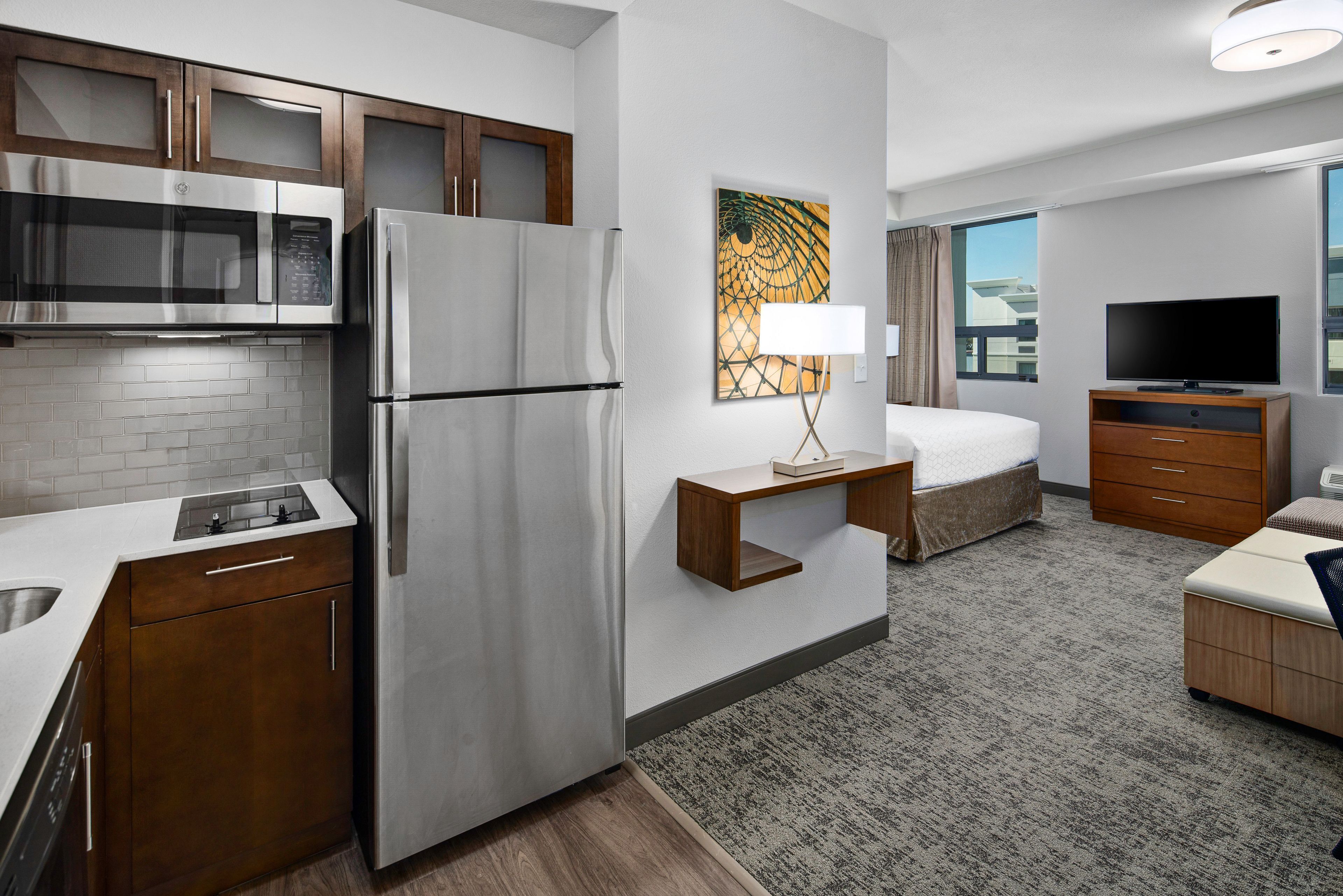 1 bedroom, desk, iron/ironing board, WiFi