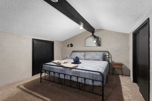 5 Schlafzimmer, Bügeleisen/Bügelbrett, Reisekinderbett, WLAN