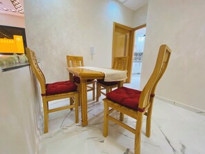 Dining - Apartment 2 bedrooms 1living room (Azrou)
