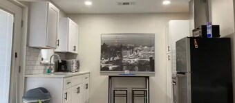 Contemporary Full Studio w/kitchen in McKinney!