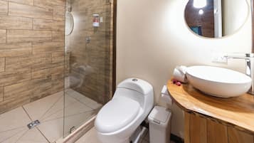 Standard Double or Twin Room, Mountain View | Bathroom | Separate tub and shower, towels, soap, shampoo