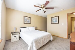 2 bedrooms, desk, iron/ironing board, travel crib