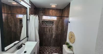 Texoma Casa Azul Contemporary & Comfortable