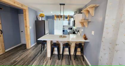 Texoma Casa Azul Contemporary & Comfortable