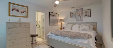 3 bedrooms, in-room safe, iron/ironing board, travel cot