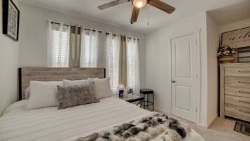 3 bedrooms, in-room safe, iron/ironing board, travel crib
