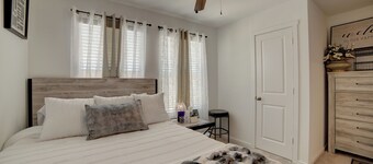 WORLD CUP READY 
Lovely 3BD and2.5BA
1 King , 2Queen Beds in Lovely Princeton TX