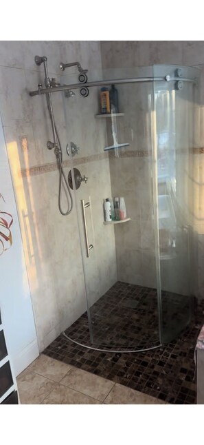 Bathroom - FIFA 2026 free Limousine service two & from event (Patterson)