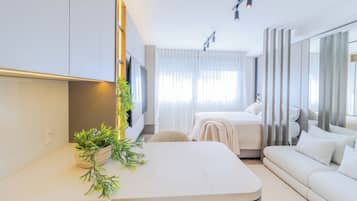 Standard Apartment | Iron/ironing board, free WiFi
