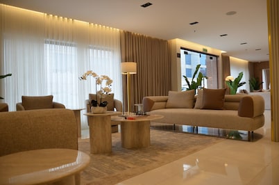 Seven Luz Serviced Apartments