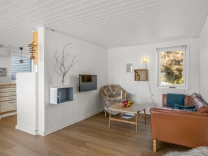 TV, fireplace - "Aiden" - 650m from the sea by Interhome (Fanø)