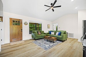 Smart TV - Red Wolf Cabin | 2 Queen Suites, Hot Tub, Wi-Fi, & Easy Access in Rogers, KY (Rogers)