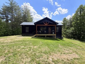 Exterior - Red Wolf Cabin | 2 Queen Suites, Hot Tub, Wi-Fi, & Easy Access in Rogers, KY (Rogers)