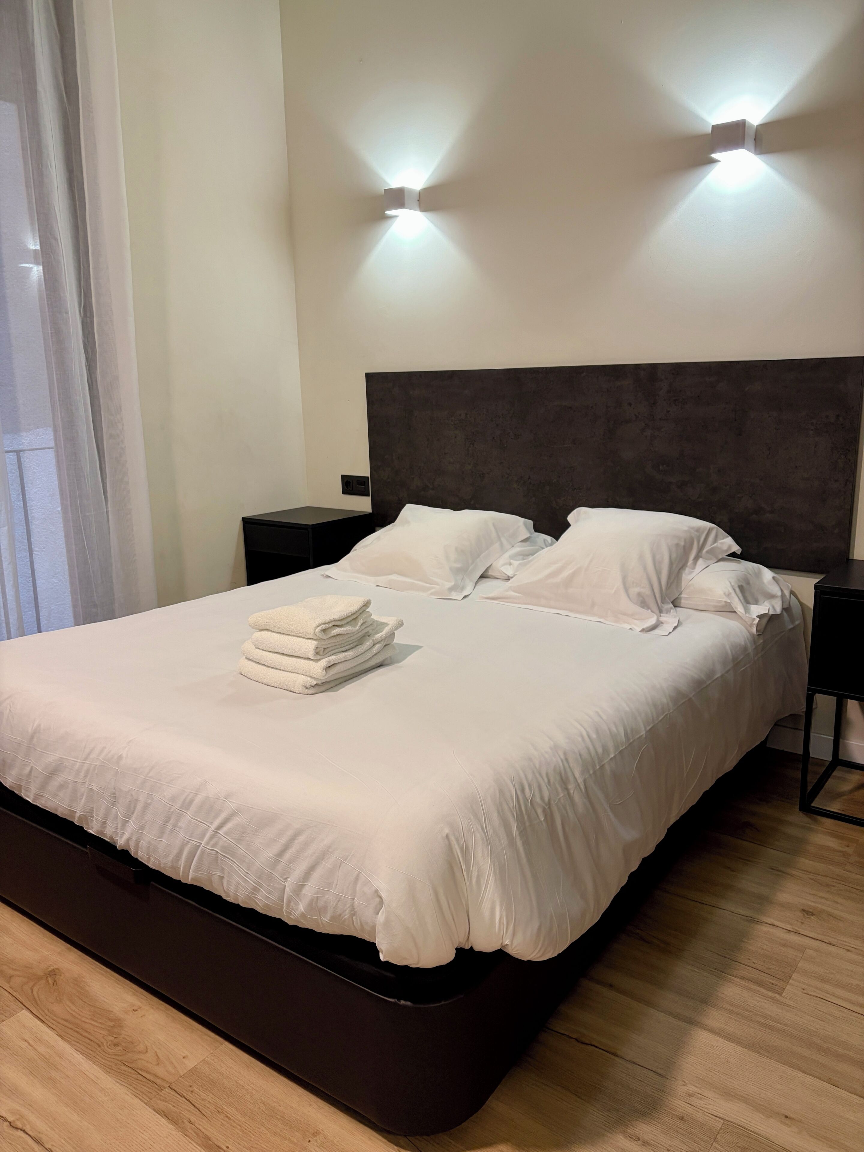 1 chambre, fer et planche à repasser, accès Internet, draps fournis