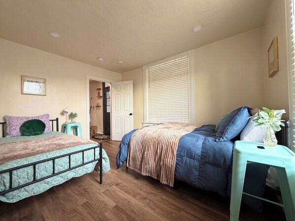 2 habitaciones, wifi gratis y ropa de cama 