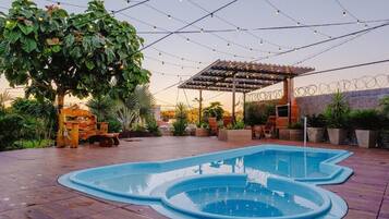 Outdoor pool, free pool cabanas