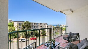 Property grounds - Whitecaps Resort Unit 4, 44 Edmund Street, KIngs B (Kings Beach)