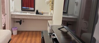 Coastline Motel Kamloops