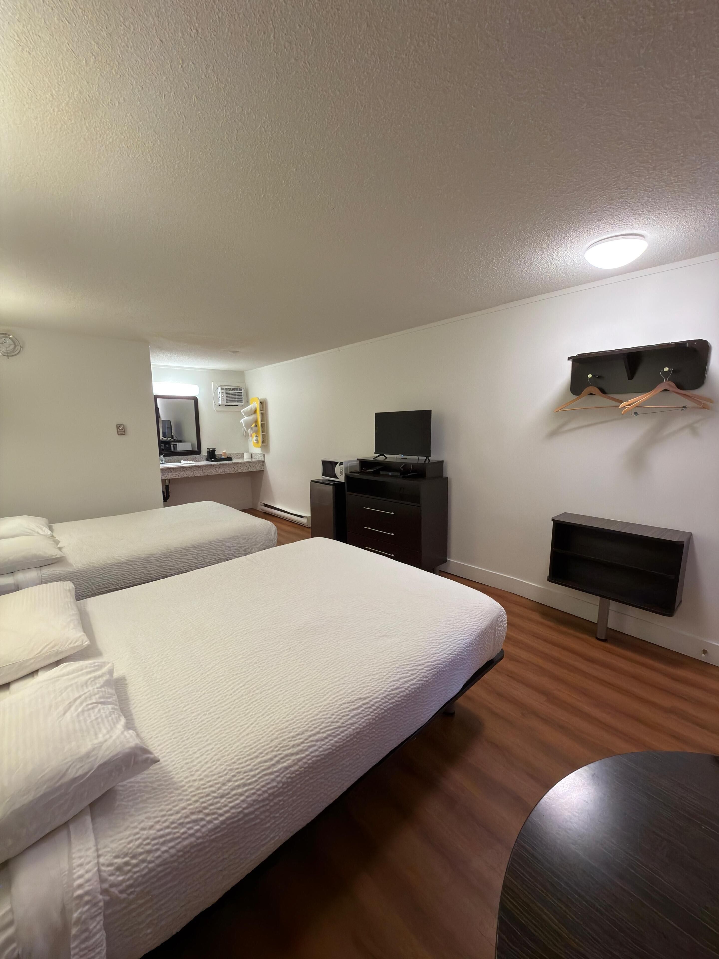 Comfort Double Room, Mountain View | Laptop workspace, free WiFi