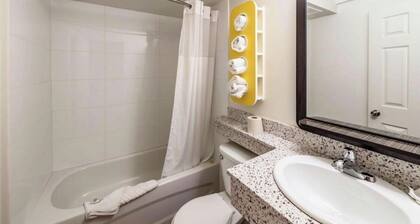 Coastline Motel Kamloops