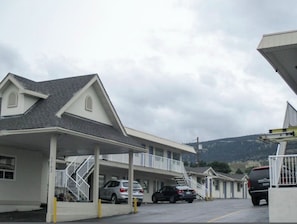 Exterior - Coastline Motel Kamloops (Kamloops)
