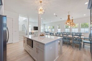 Dining - Oceana! New 30A home, 3 min to beach, w/ Golf Cart and Private Pool! (Santa Rosa Beach)