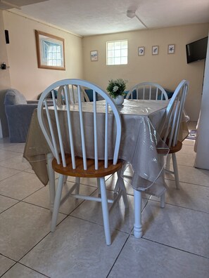 Dining - Affordable and spacious  2BR/2BA Close to Airport & South Coast (sleeps 4) (Oistins)