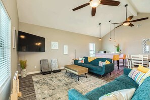 TV, offices - Beach House: Steps to the Sand & Sea Views! (Surfside Beach)
