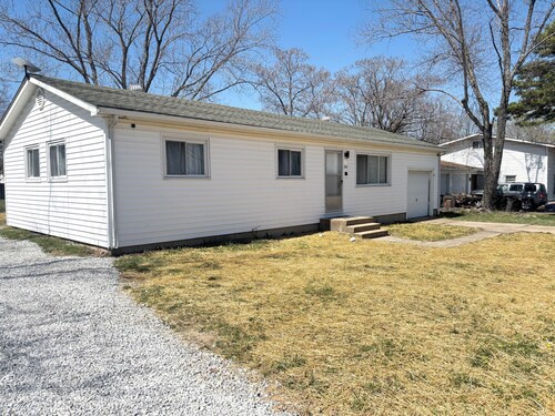 Perfect Location! 3BR Home Near the Park