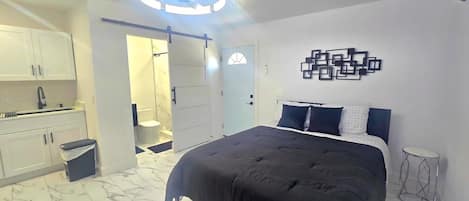 1 habitación, internet y ropa de cama
