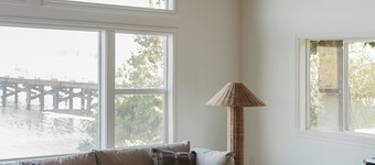 3-bedroom Riverview Retreat. Waterfront home in Fall River Mills with cozy charm