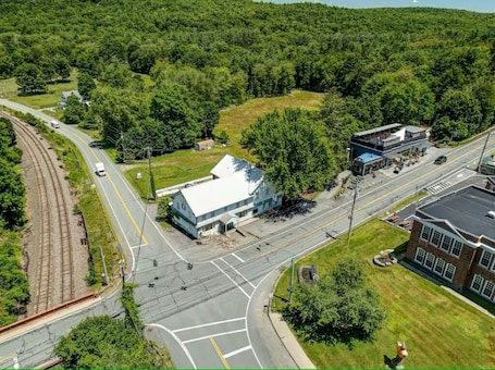 Exterior. Narrowsburg Inn Vacations