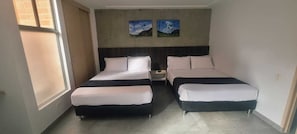In-room safe, blackout curtains, iron/ironing board, free WiFi - ColdAC fast Wifi best Laureles location  (Medellín)