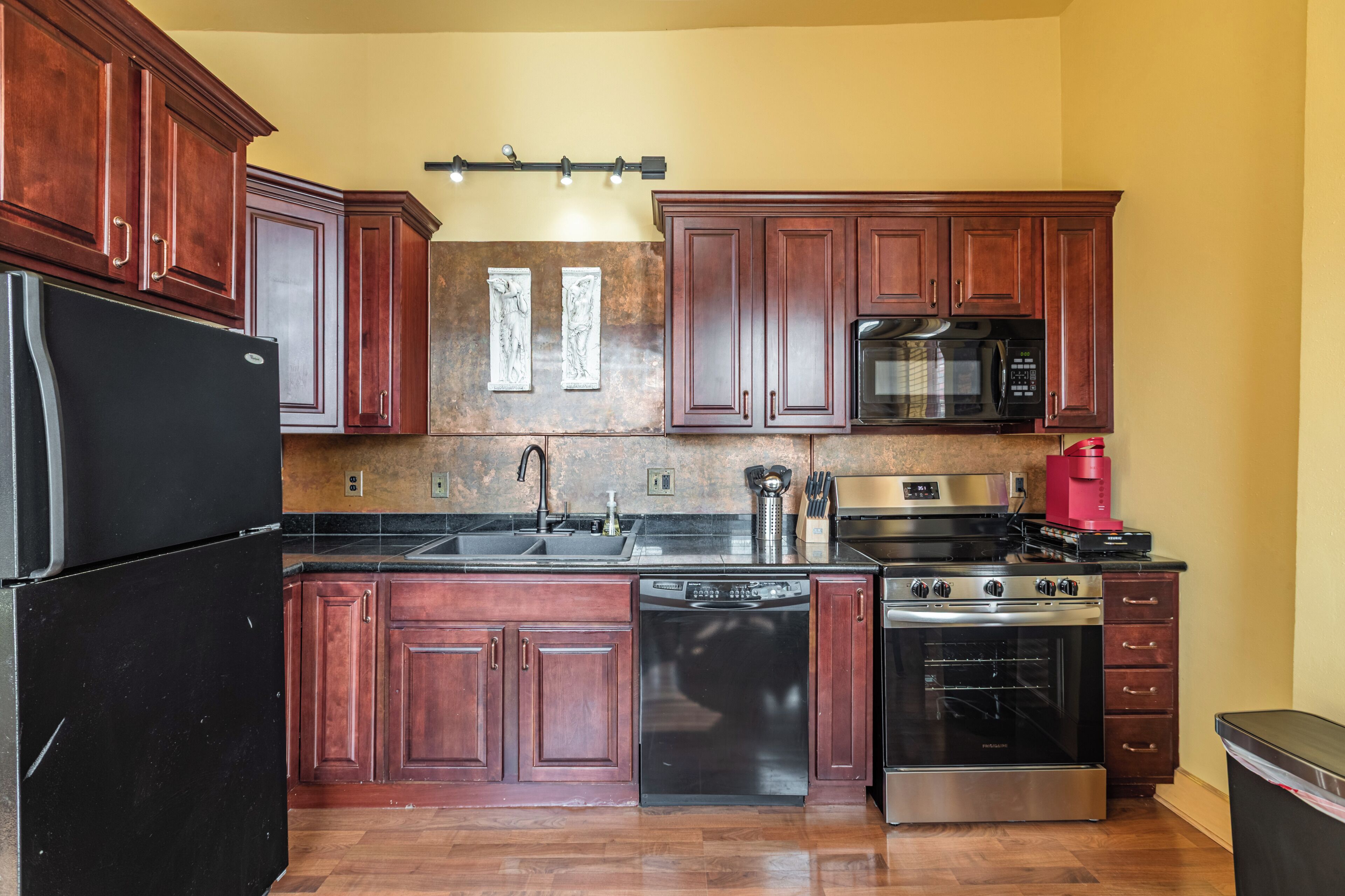 Microwave, oven, stovetop, dishwasher