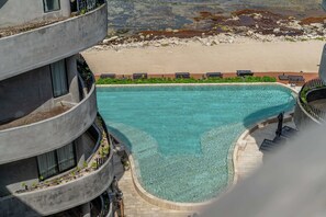 Pool - Oceanfront luxury 3BR in Tankah w/ Private Beach (Tulum)
