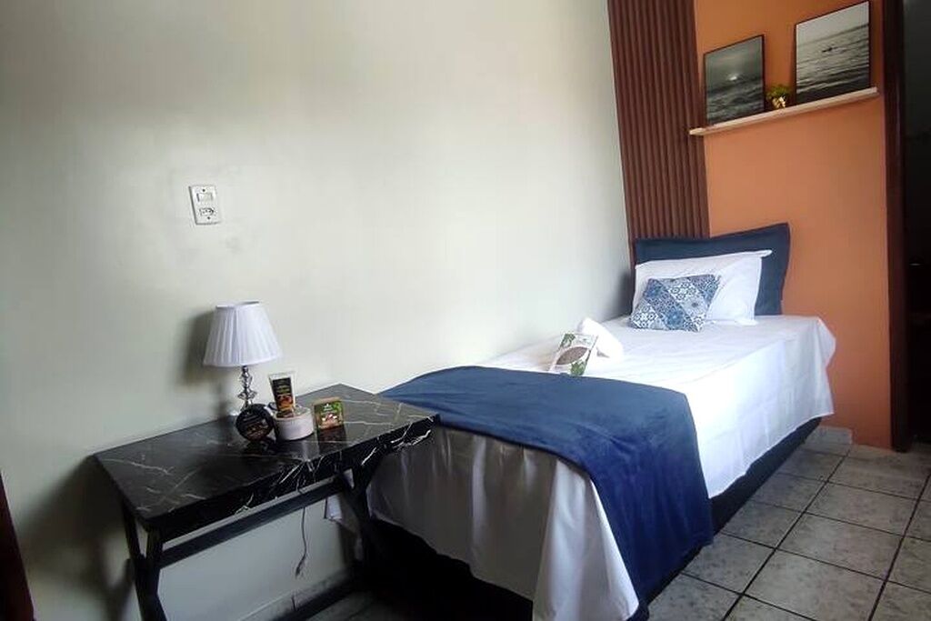 1 bedroom, iron/ironing board, internet, bed sheets