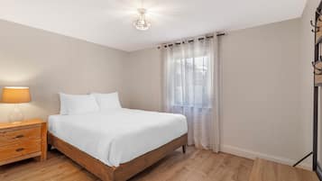 3 bedrooms, free WiFi, bed sheets