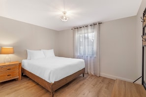 3 bedrooms, free WiFi, bed sheets