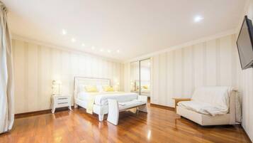 1 chambre, coffres-forts dans les chambres, bureau