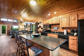 Private kitchen - Cowboy Up Lodge! Fire Pit - Hot Tub - Pigeon Forge (Sevierville)