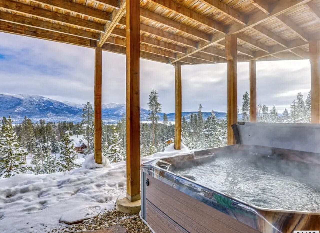 Bain à remous extérieur
