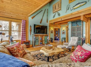 TV, fireplace - Private Hot Tub: Mtn-View Grand Lake Cabin! (Grand Lake)