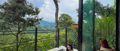Suite Deluxe, balcon, vue montagne | Terrasse/Patio