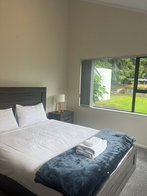6 Schlafzimmer, Bügeleisen/Bügelbrett, WLAN, Bettwäsche