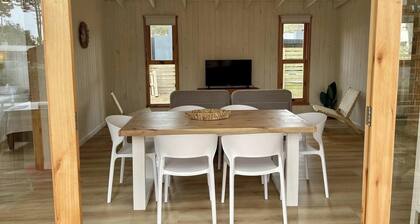 Complete house for 5 people, with barbecue and covered deck.