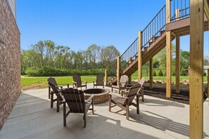Terrace/patio - Luxury Country Retreat | Sleeps 15 | Bourbon Trail (Simpsonville)