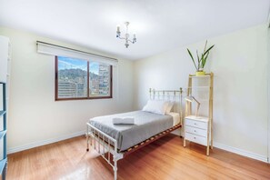 2 Schlafzimmer, Bügeleisen/Bügelbrett, WLAN